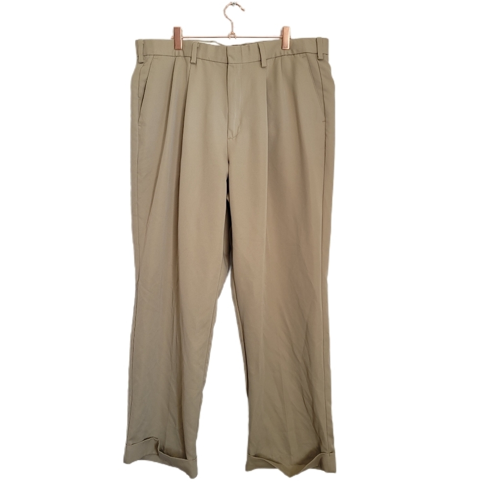 Dockers Pants Mens 36x29 Khaki Golf Pleated Front Cuff